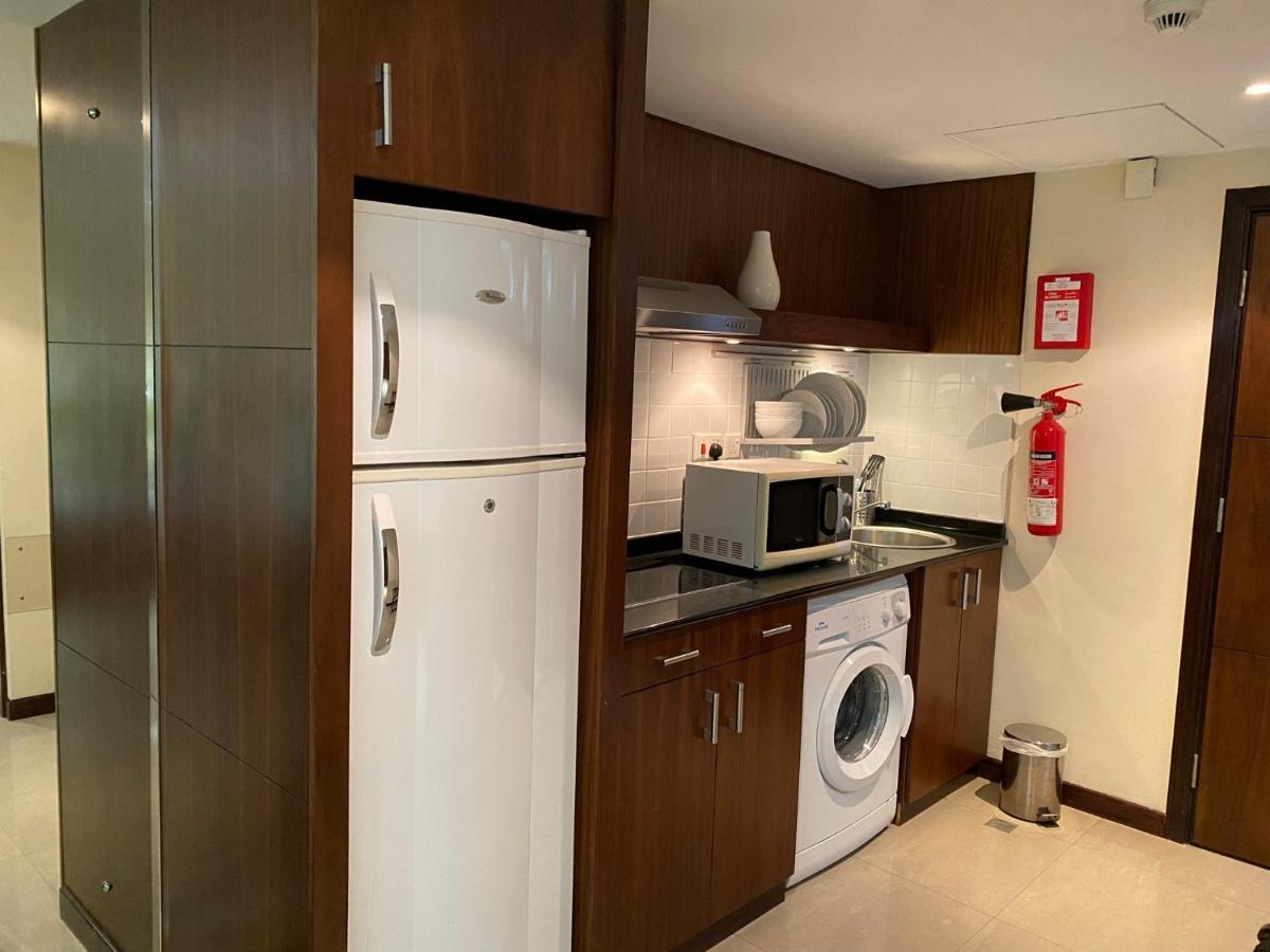 Phoenix Plaza Hotel Apartments Abu Zabi Zewnętrze zdjęcie