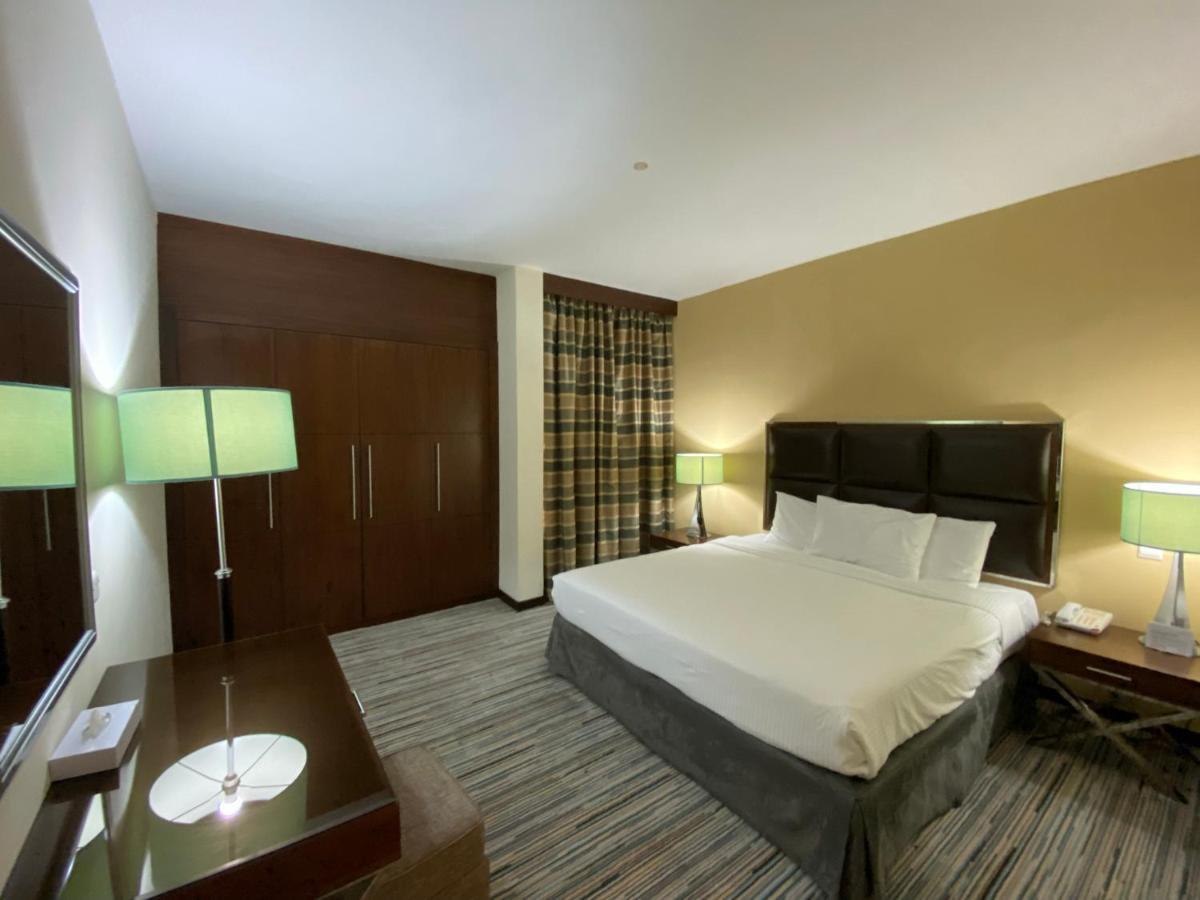 Phoenix Plaza Hotel Apartments Abu Zabi Zewnętrze zdjęcie