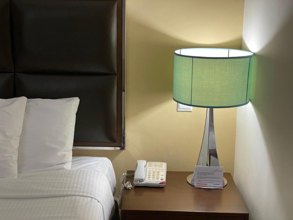 Phoenix Plaza Hotel Apartments Abu Zabi Zewnętrze zdjęcie