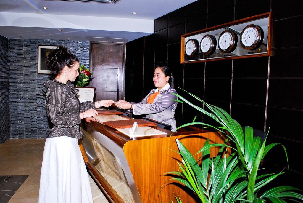 Phoenix Plaza Hotel Apartments Abu Zabi Zewnętrze zdjęcie