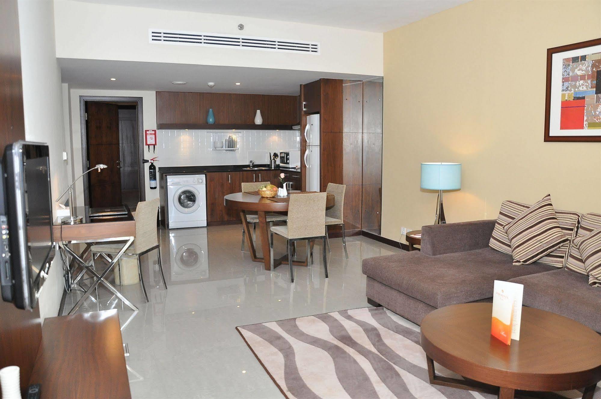 Phoenix Plaza Hotel Apartments Abu Zabi Zewnętrze zdjęcie